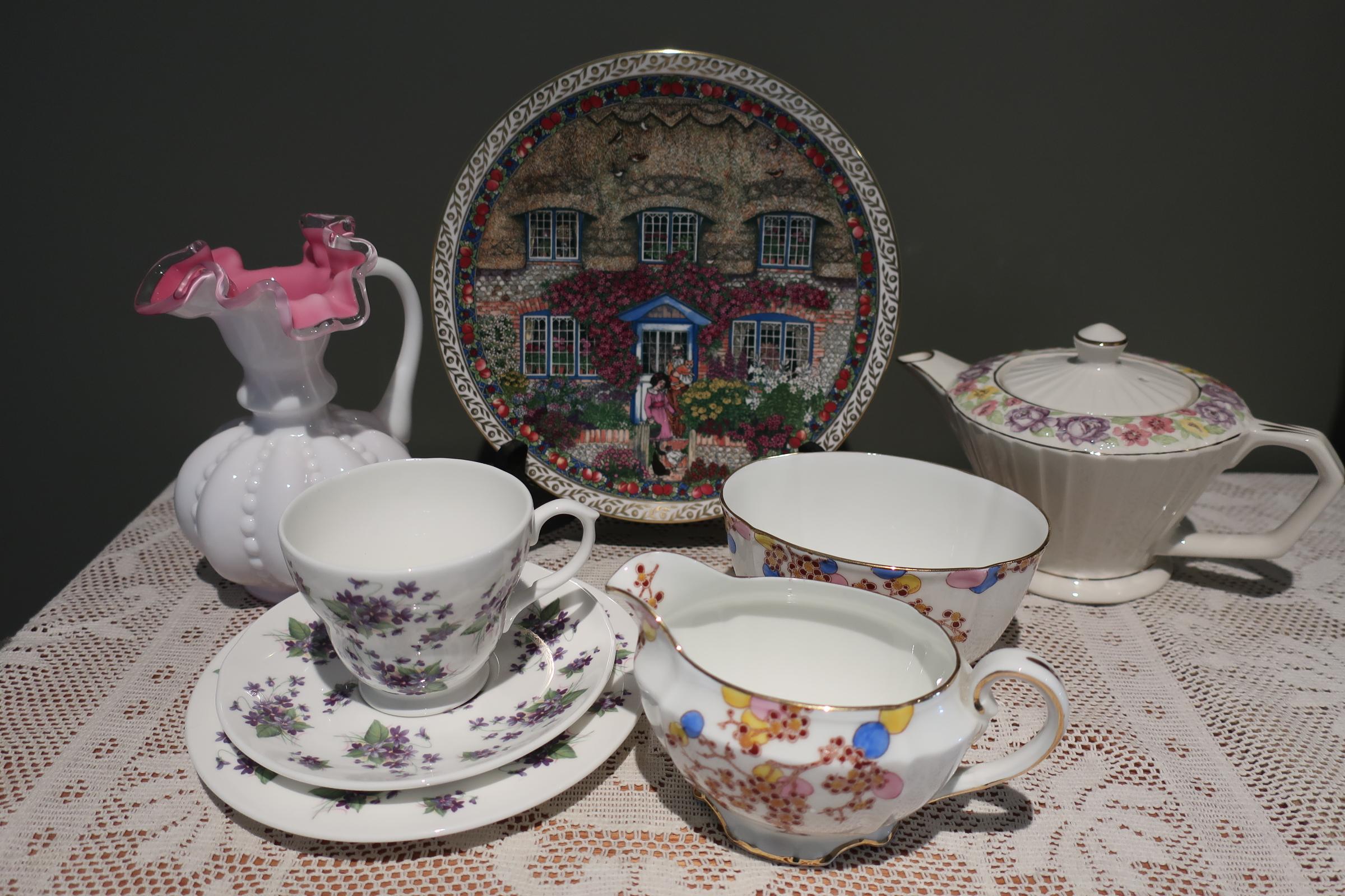 Sneak Peek For The Week – Sadler, Fenton, Royal Worcester, St George, Royal Doulton