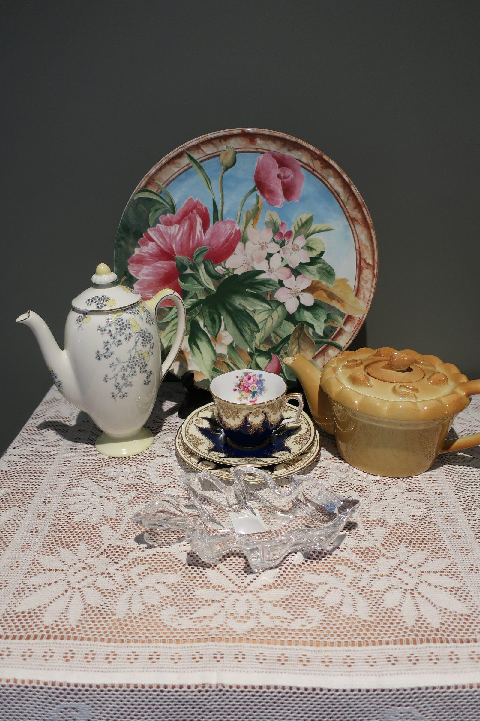 Sneak Peek For The Week – Royal Doulton, Richard Parrington, Gien, Waterford, Crown Staffordshire