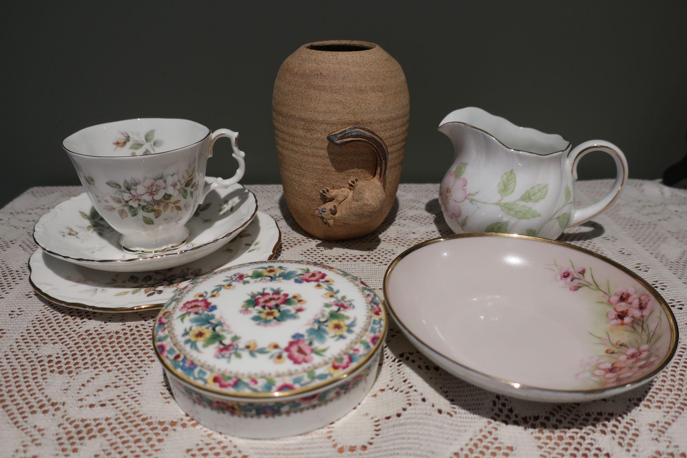 Sneak Peek For The Week – Brush Tail Possum Vase, Royal Albert Trio, Alva Gooden Bowl, Queens China Creamer, Coalport Trinket Box