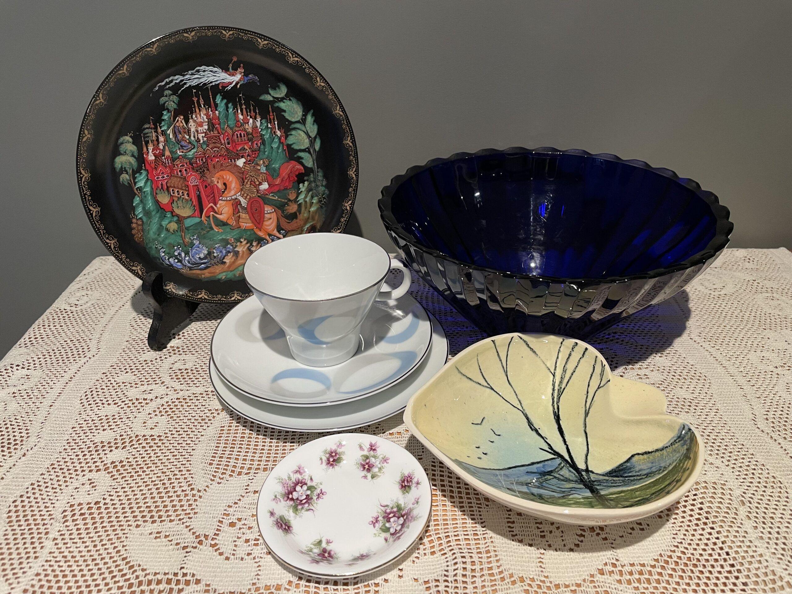 Sneak Peek For The Week – MCM Cobalt Glass, Royal Albert, Aussie Pottery, Russian Fairytale Plate, Retro Noritake