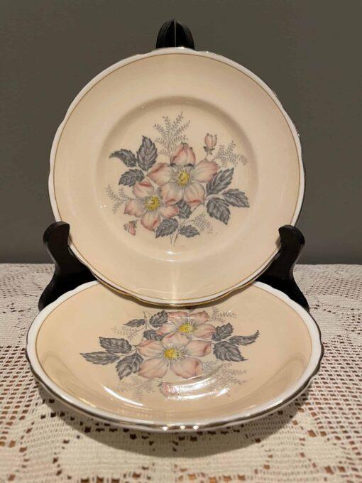 Vintage Paragon Double Warrant Trio In Peach Floral - Image 4