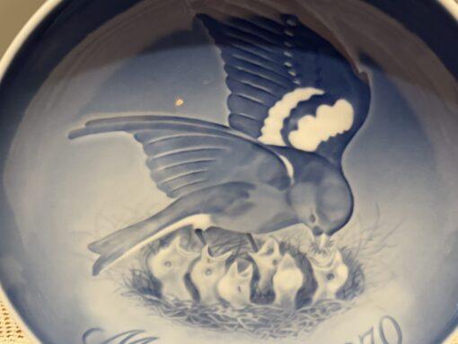 Bing And Grondahl Mothers Day Plate 1970 - Sparrow With Hatchlings - Image 2