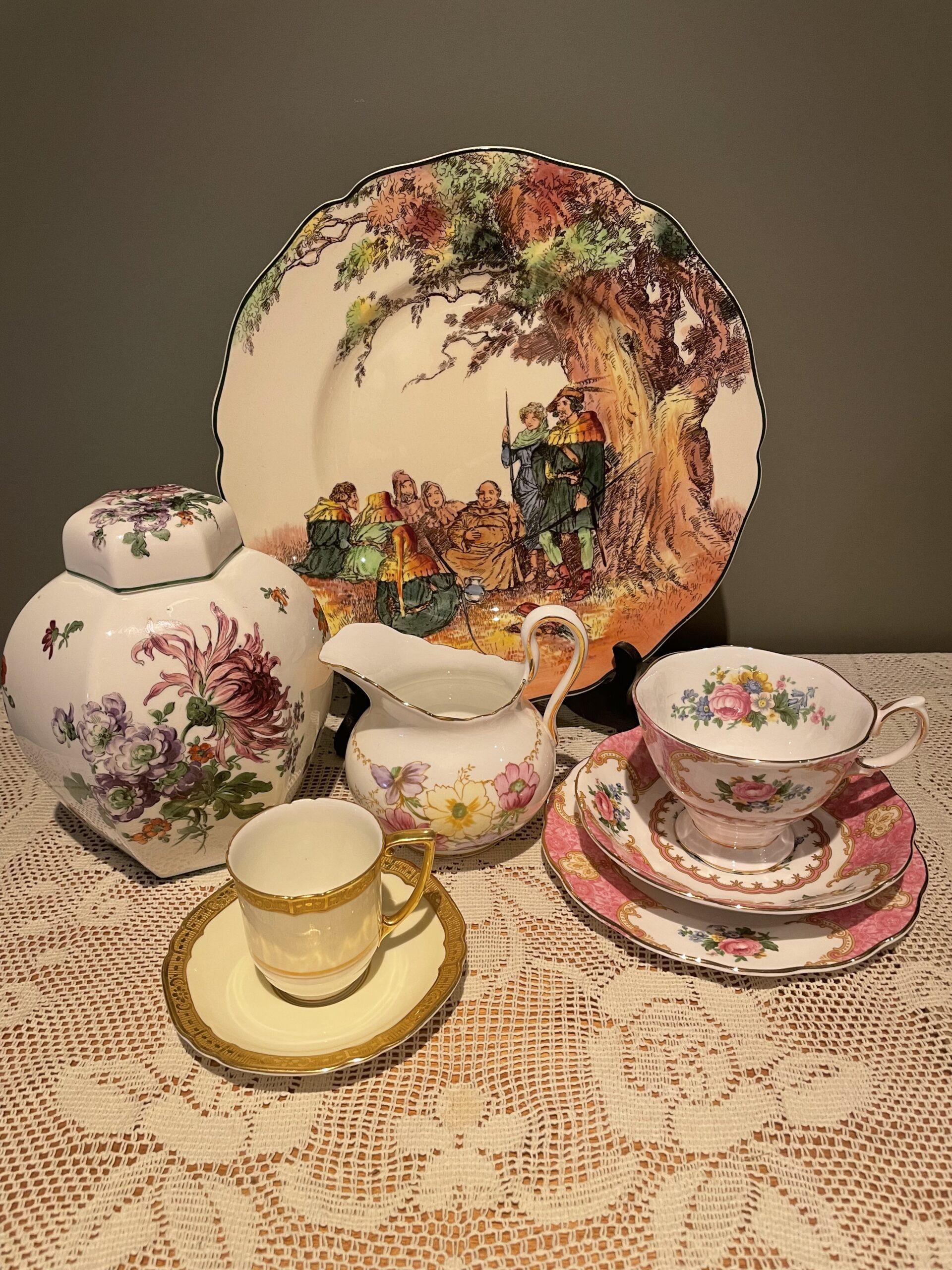 Royal Doulton, Royal Albert, Royal Worcester, Tuscan