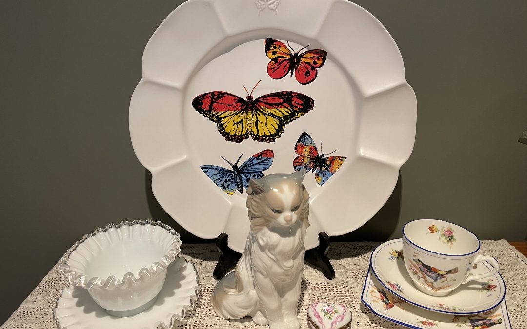 Sneak Peek For The Week – Robert Gordon Bromley Pottery, Royal Doulton, Limoges, Nao, Fenton