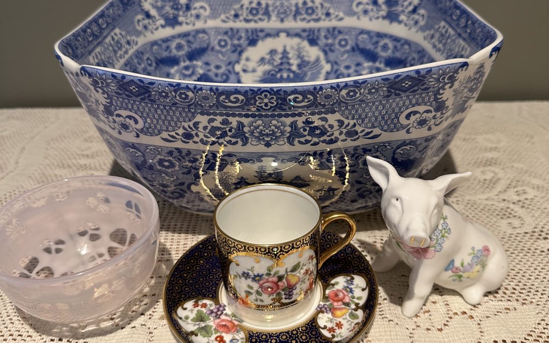 Sneak Peek For The Week – Spode Limited Edition Bowl, Aynsley Figurine and Demitasse Sets, Swarovski Swan, Stunning Art glass Opalescent Bowl