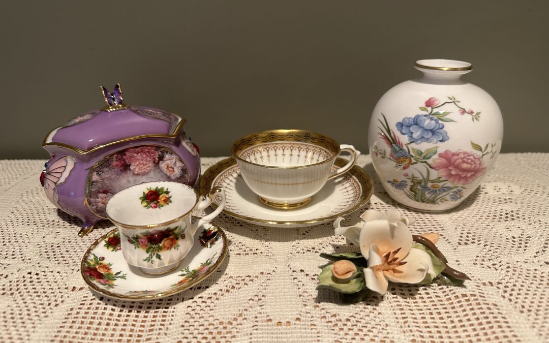 Sneak Peek For The Week – Lena Liu Music Box, Tuscan Demitasse Duo, Spode Vase, Royal Albert Miniature, Capodimonte Floral Figurine