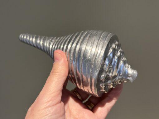 Lovely Large Cast Aluminium Seashell Figurine - Image 3