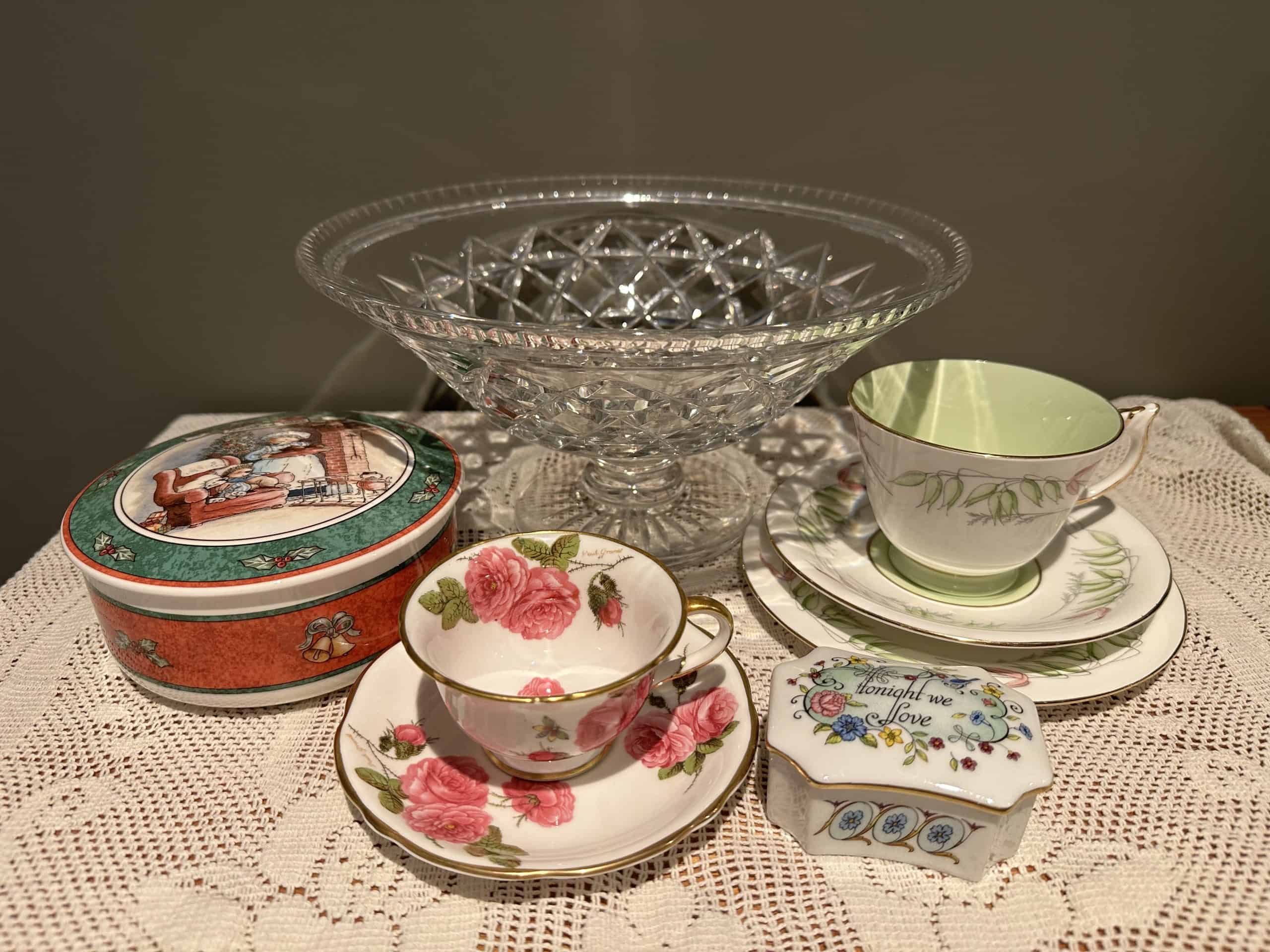 Sneak Peek For The Week – Start Crystal Fruit Bowl, Foley Century Rose Demitasse, Franklin Porcelain Miniature Music Box, Villeroy Boch Large Foxwood Tales Christmas Trinket Box, Aynsley Vintage Mint Green Trio With Grasses Pattern