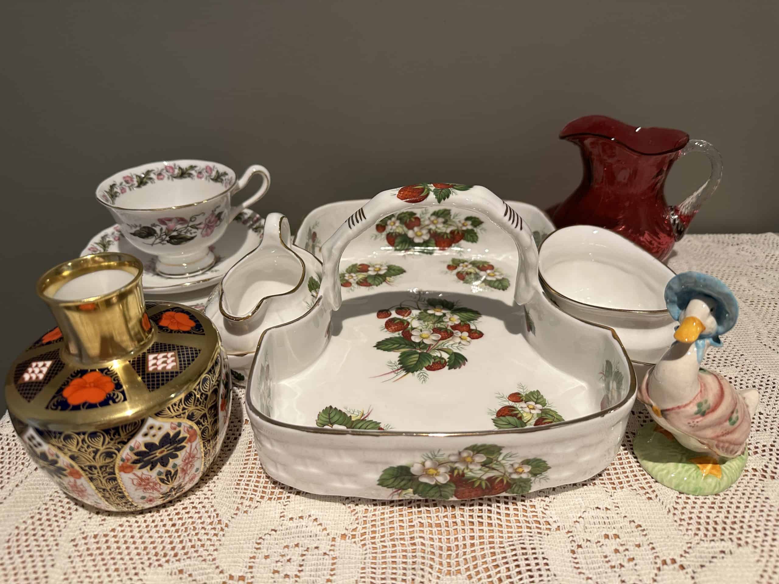 Sneak Peek For The Week – Hammersley Strawberry basket, Royal Albert Cotswold Trio, Beswick Jemima Puddleduck, Royal Crown Derby Solid Gold Band Vase, Fenton Cranberry Creamer