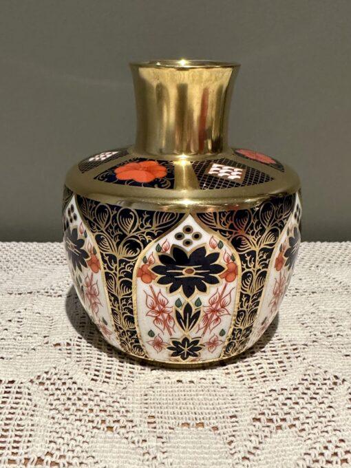 Royal Crown Derby Old Imari Solid Gold Bands Squat Vase - Image 2
