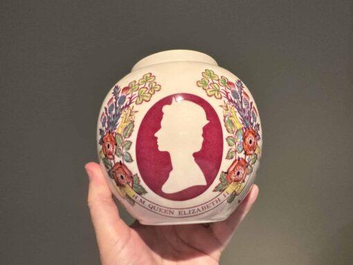 Mason's Queen Elizabeth Silver Jubilee Large Ginger Jar - Image 6