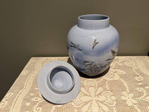 Vintage Falcon Ware Large Lidded Temple Jar / Vase - Misty Morn Pattern - Image 3