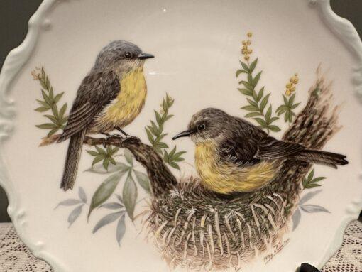 Royal Albert Australian Birds Display Plate - Eastern Yellow Robin - Image 2