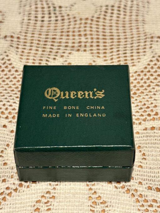 Queen's Bone China Christmas Xmas Hand Painted Thimble - Three French Hens - Boxed - Image 6
