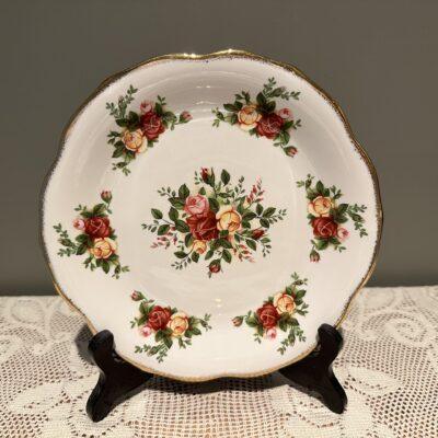 Superb Royal Albert 20cm Old Country Roses Scalloped Dish