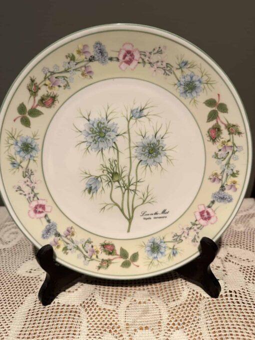 Stunning Aynsley Plate - Flowers From The Gardens Of Old England - Love In The Mist