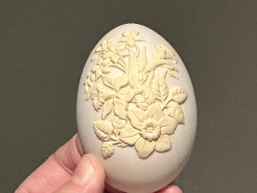Rare Wedgwood Collectors Society Jasperware Primrose Egg Trinket Box - Limited Edition - Image 3