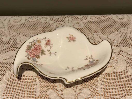 Royal Doulton Canton Small Leaf Tray / Bonbon Dish In Original Box