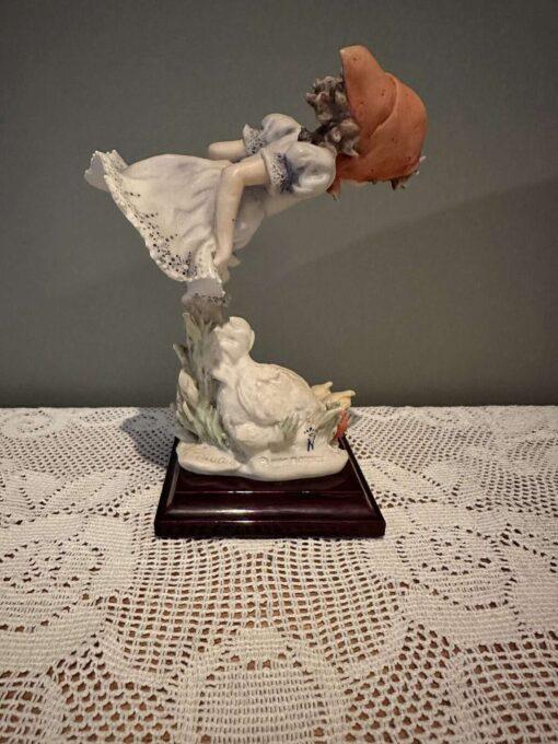 Vintage Giuseppe Armarni Figurine - Be Good Chicks - Girl With Hen And Chicks - Image 2