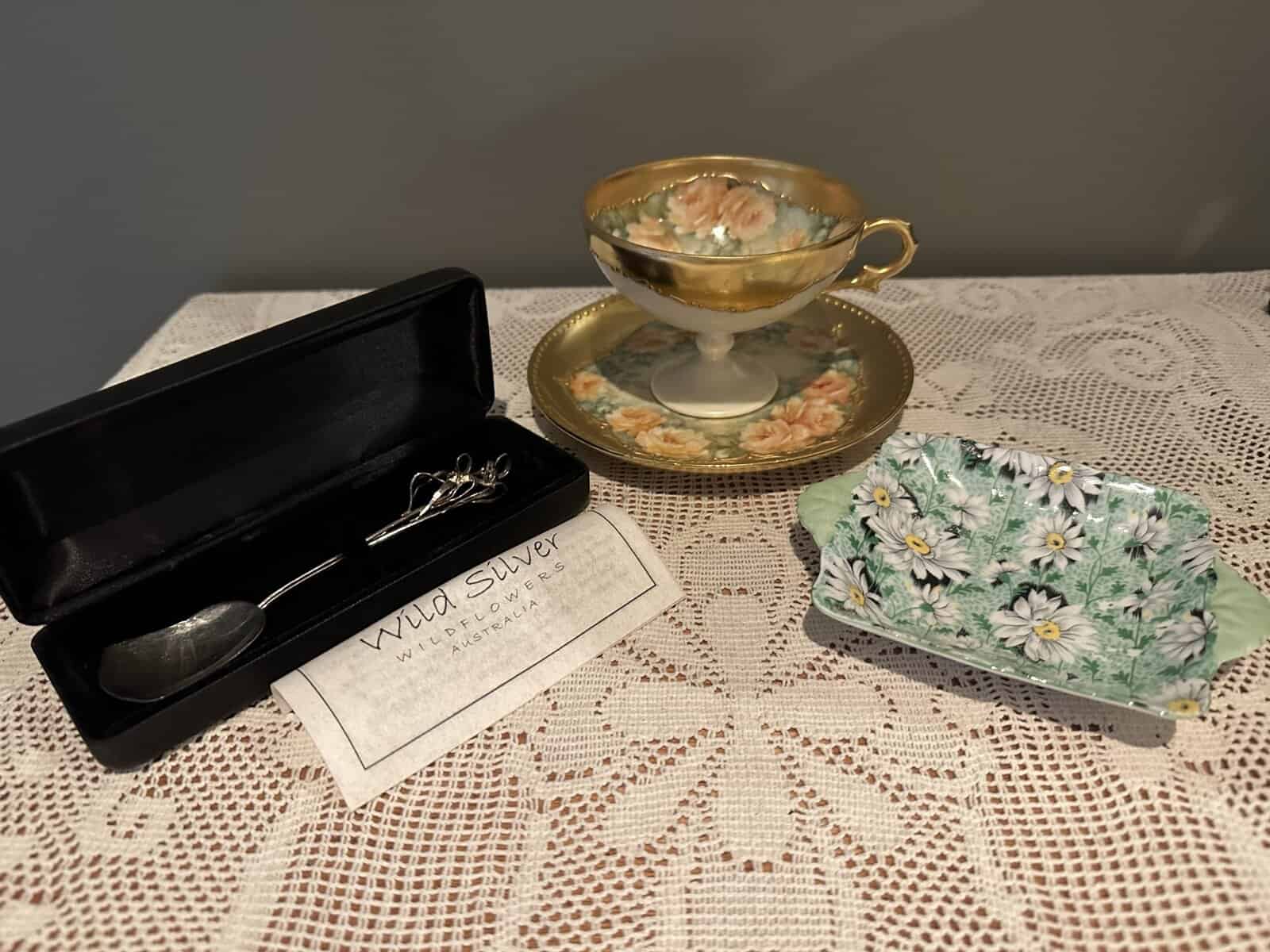 Sneak Peek For The Week – Shelley Green Daisy Butter Dish, Wild Silver Spider Orchid Boxed Jam Spoon, Hand Painted And Heavily Gilt Exhibition Cup And Saucer
