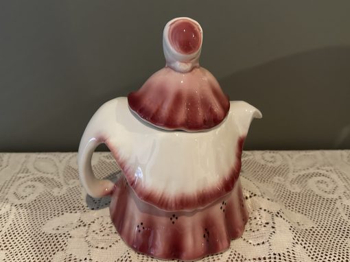 Stunning Tony Wood Little Old Lady Teapot In Dark Pink - Image 2