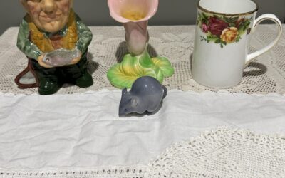 Sneak Peek For The Week – Royal Copenhagen Mouse With Nut Figurine, Royal Albert Old Country Roses Mug, Manor Staffordshire Fisherman Character Jug, Carlton Ware Calla Lily Posy Vase, Vintage Linen