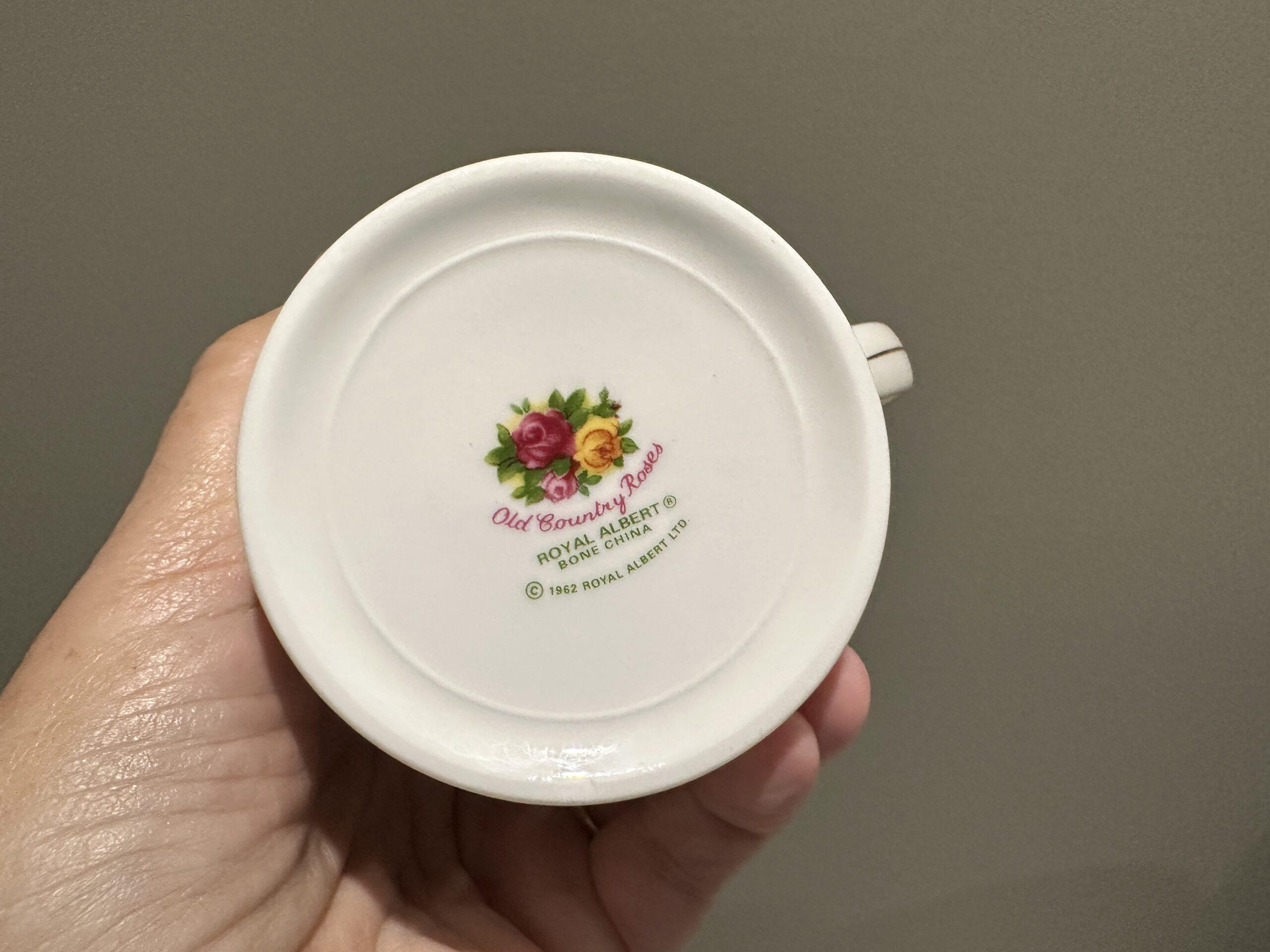 Royal Albert Old Country Roses Tall Mug - Image 4