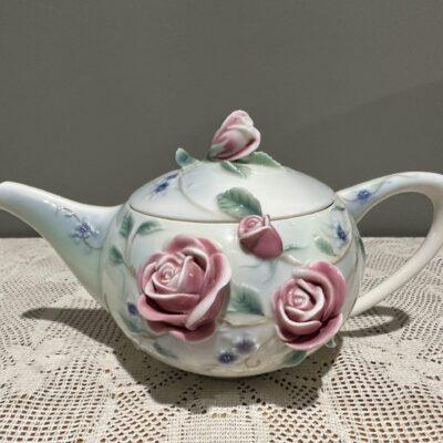 Franz 3d Sculptural Teapot - English Garden Rose