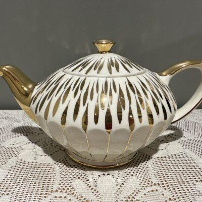 Vintage Sadler Teapot - Cream And Gold Raindrop Design