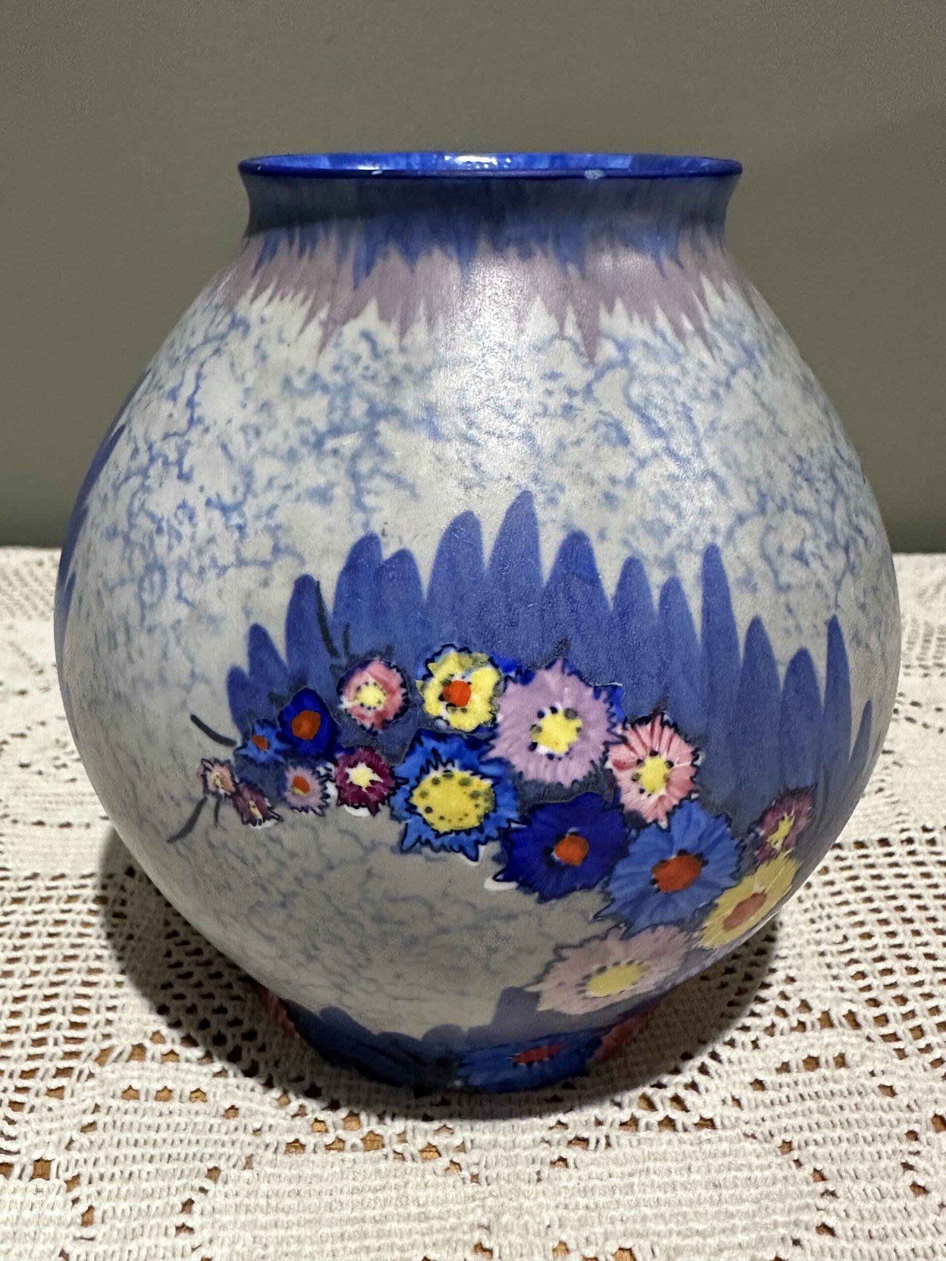 Rare Carlton Ware Hand Painted Art Deco Small Bulbous Vase - Garden Pattern 3413