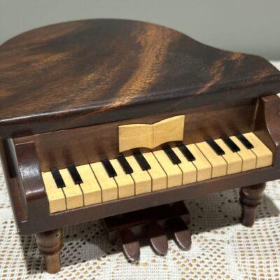 Vintage Wooden Miniature Grand Piano With Sankyo Music Box - Memories From Cats