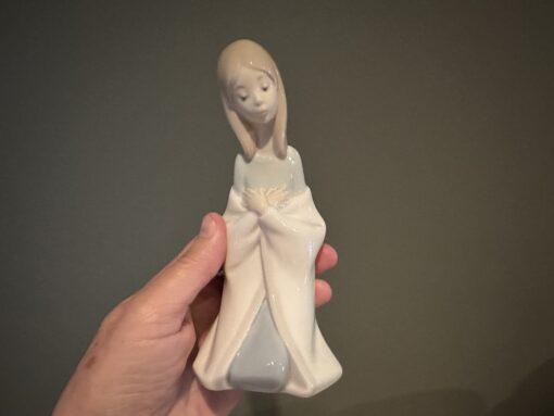Lovely Lladro Bedtime Prayers Figurine - Image 3