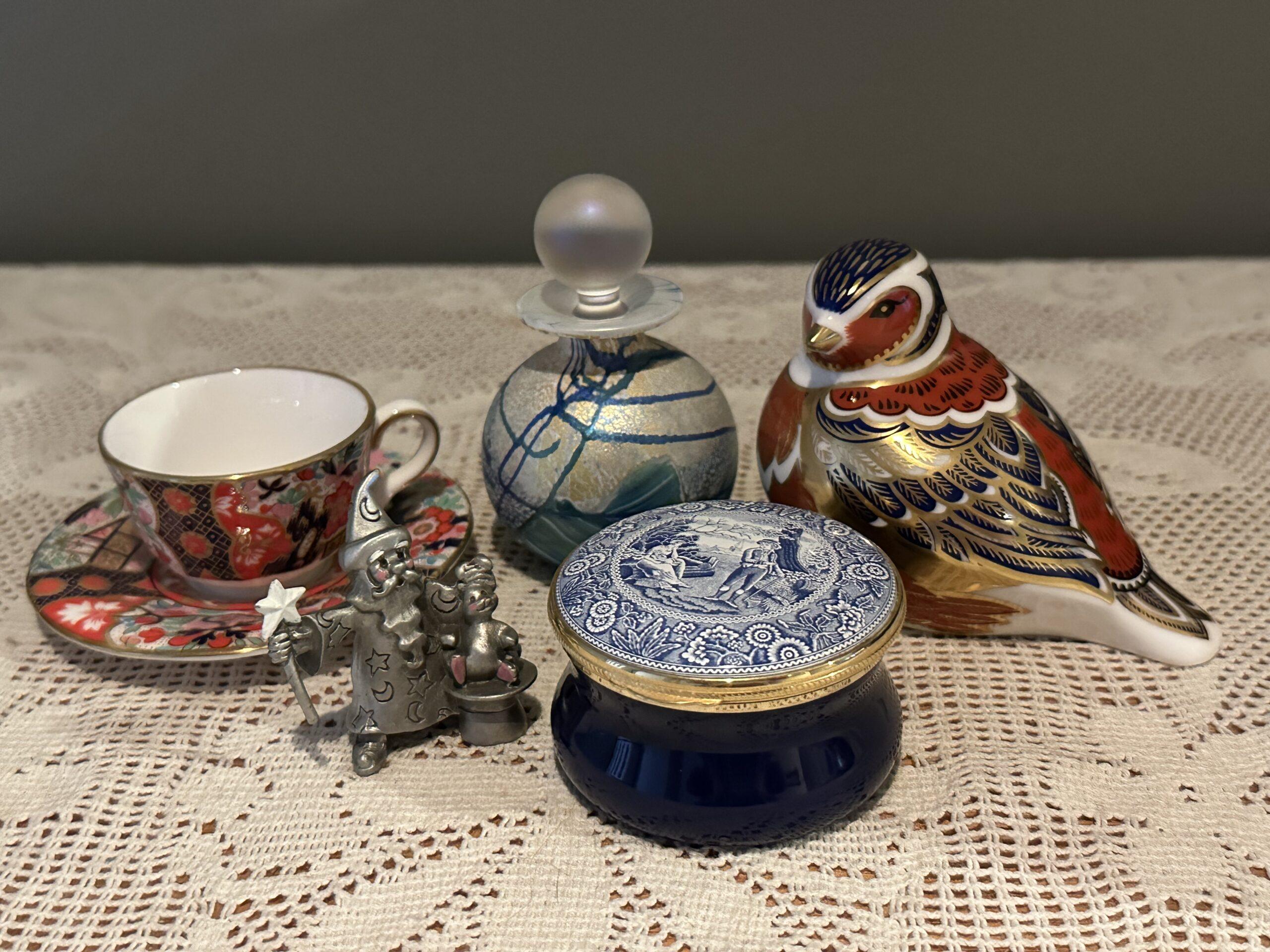 Sneak Peek For The Week – Royal Crown Derby Chaffinch Paperweight, Selangor Pewter Abra Cadabra Figurine, Spode Woodman Enamel Trinket Box, Isle Of Wight Art Glass Perfume Bottle, Royal Worcester Miniature Imari Cup And Saucer