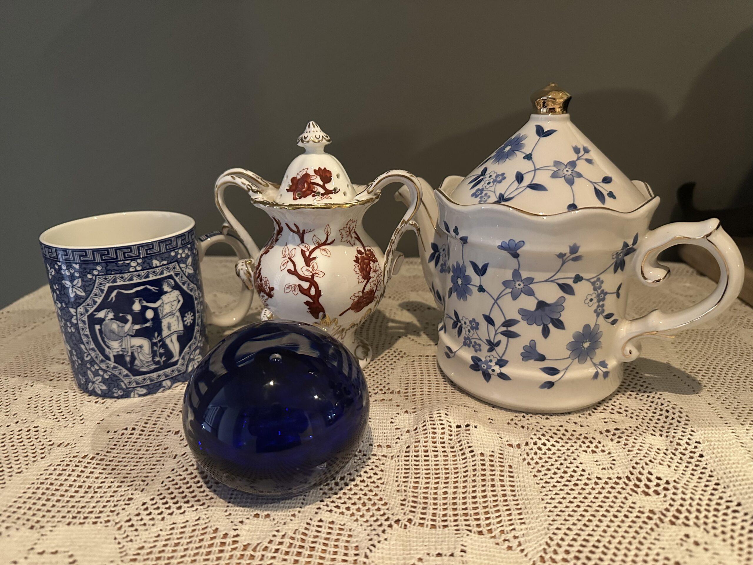Sneak Peek For The Week – Brian Hirst Art Glass Paperweight, Coalport Indian Tree Potpourri, Small Sadler Windsor Blue Floral Teapot, Spode Blue Room Greek Mug