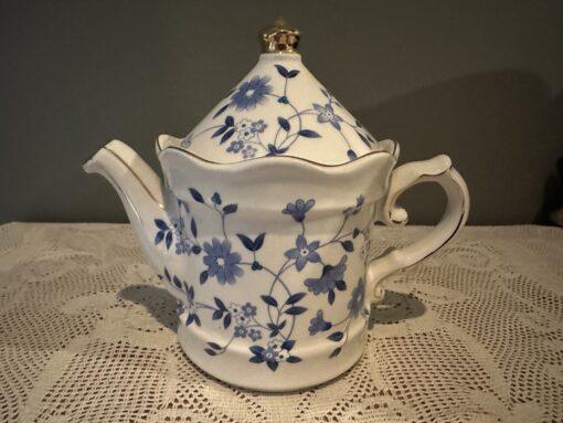 Sadler Windsor Series Small Blue Floral Teapot - Image 7