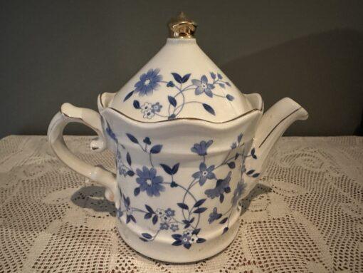 Sadler Windsor Series Small Blue Floral Teapot