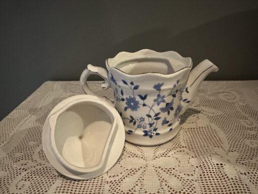 Sadler Windsor Series Small Blue Floral Teapot - Image 3