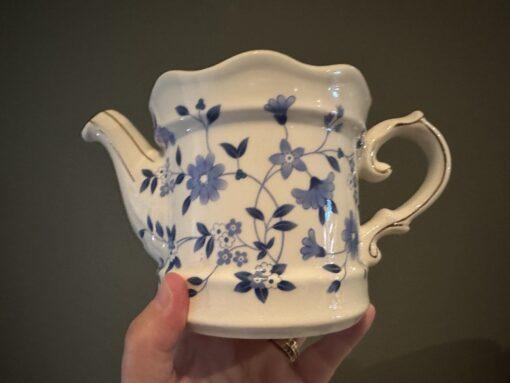 Sadler Windsor Series Small Blue Floral Teapot - Image 4