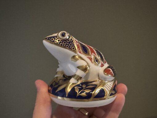 Royal Crown Derby Large Frog Paperweight - Imari Colors - Silver Stopper - Image 3