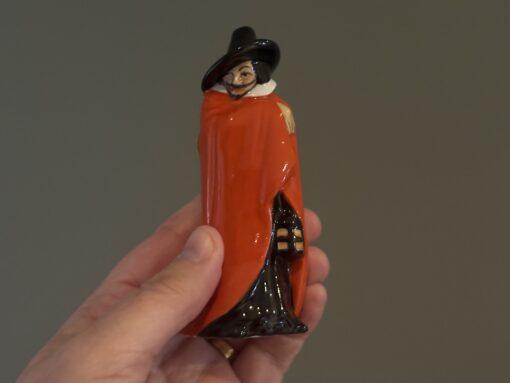 Scarce Royal Doulton Small Guy Fawkes Figurine - C J Noke - HN3271 - Image 3