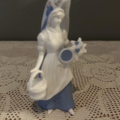 Wedgwood Jasperware Eight Maids Milking Tree Bauble / Ornament In Box