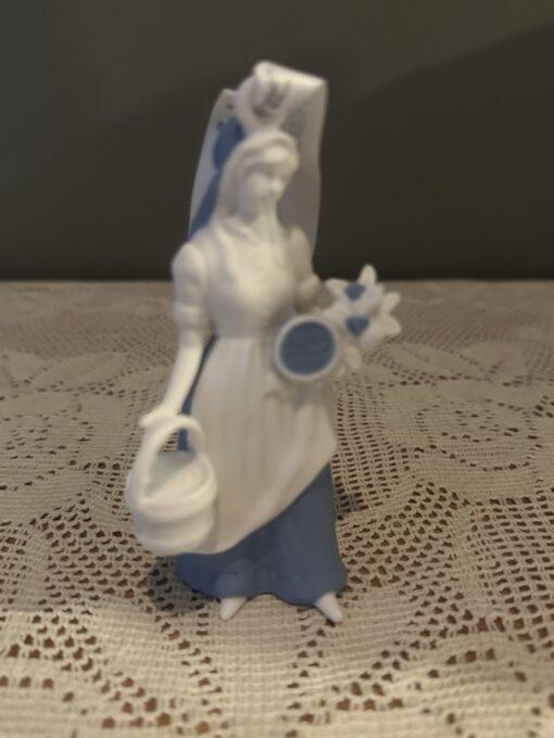 Wedgwood Jasperware Eight Maids Milking Tree Bauble / Ornament In Box