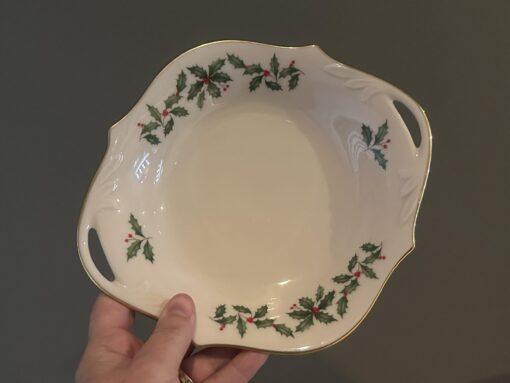Lovely Lenox Holiday Handled Bowl - Holly And Berries With Gilt Trim - Image 2