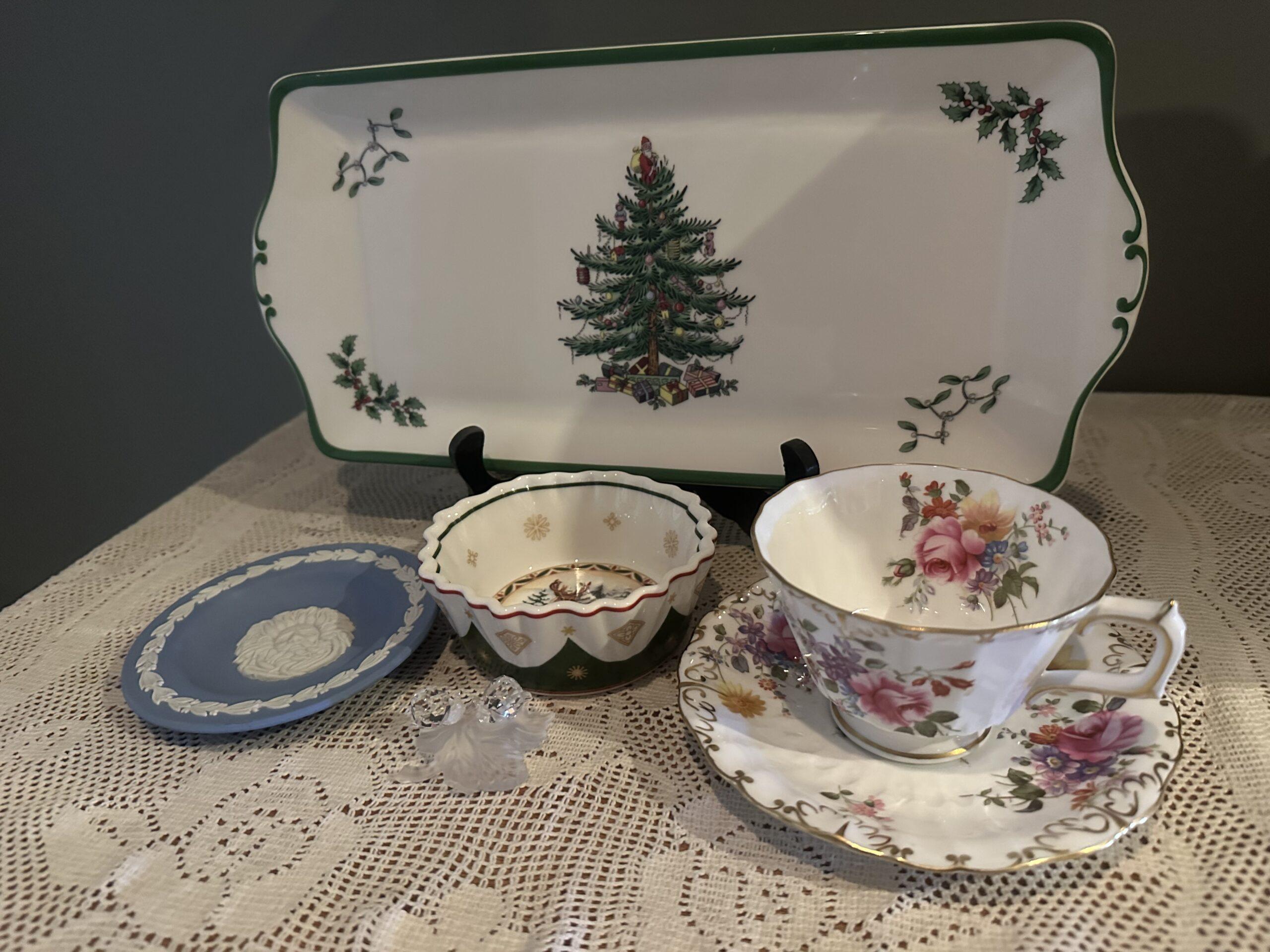 Sneak Peek For The Week – Spode Christmas Tree Sandwich Plate, Royal Crown Derby Chelsea Shape Posies Cup And Saucer, Swarovski Baby Snails On Vine Leaf Figurine, Wedgwood Small Dish With Rare Temple Of Sulis Image, Villeroy Boch Toys Fantasy Small Dip Bowl In Box