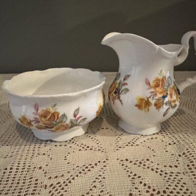Vintage Royal Albert Glamis Sugar And Creamer - Merrie England Series