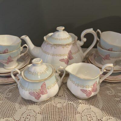 Superb Royal Albert Zandra Rhodes Full Tea set for 4 - My Favorite Things - Butterflies - Boxed - 15pc