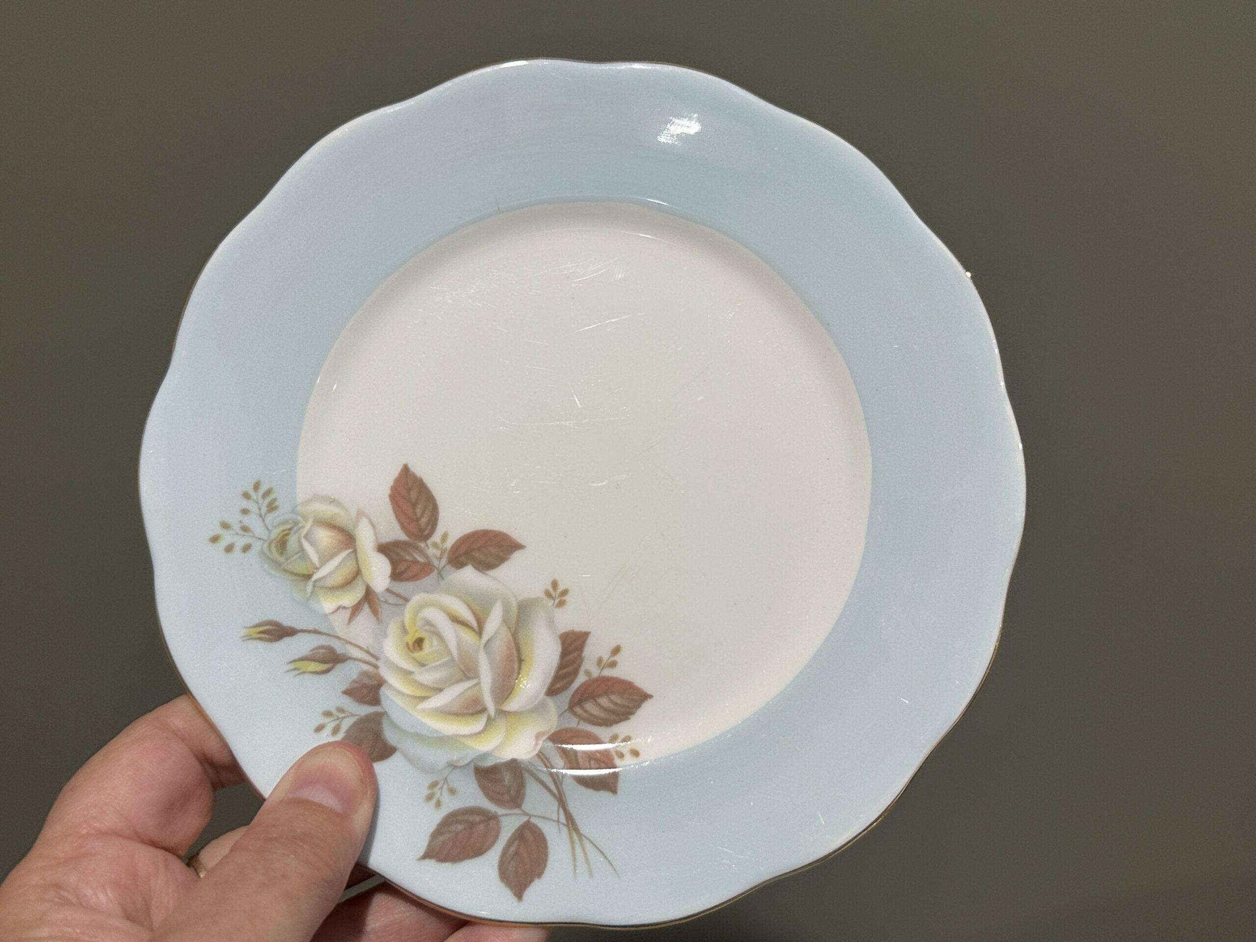 Vintage Queen Anne Bone China Harlequin Tea Set For Four - Autumn Rose - Image 4