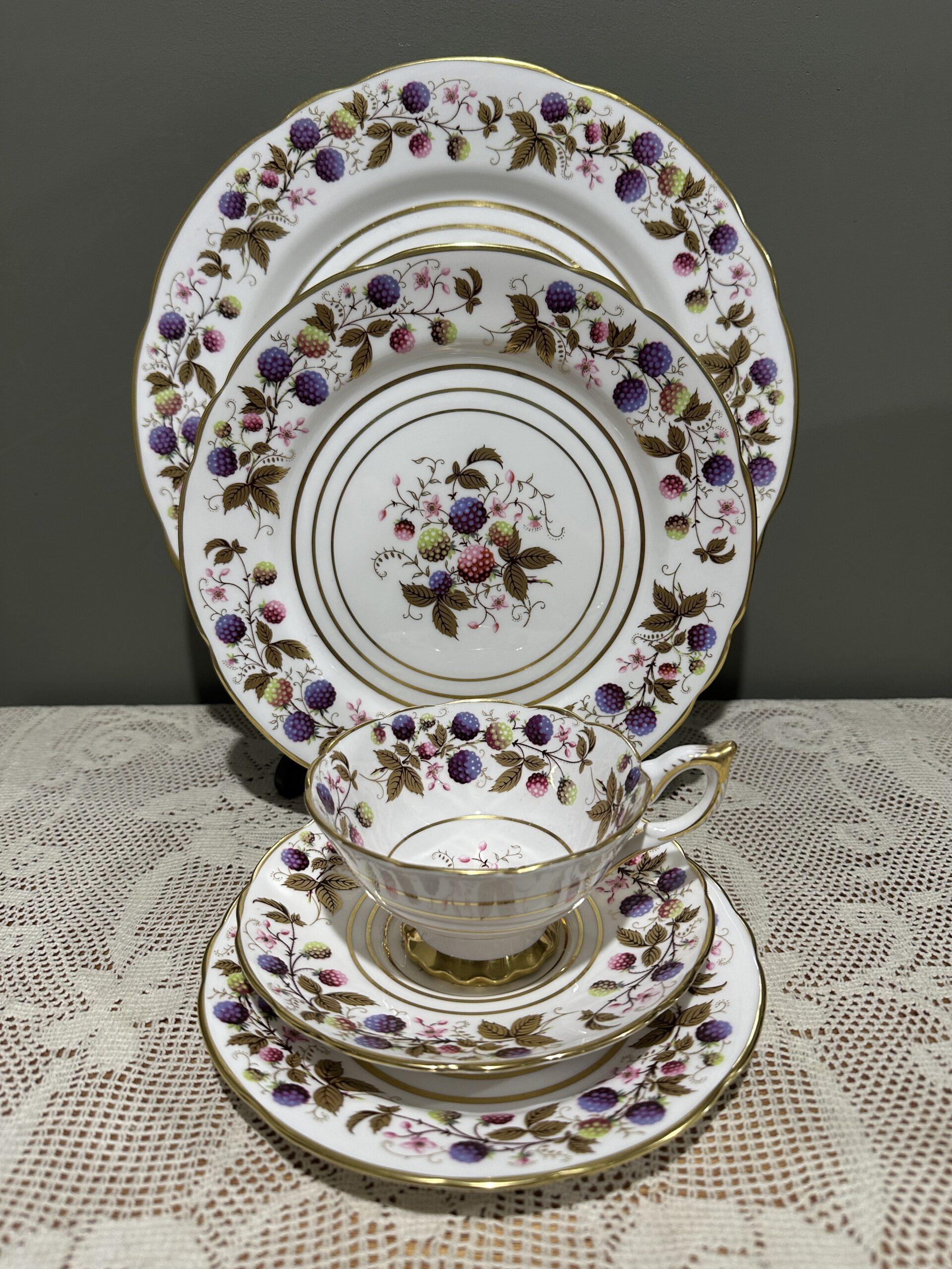 Royal Stafford Richly Gilt Golden Bramble 5pc Dinner Place Setting For One