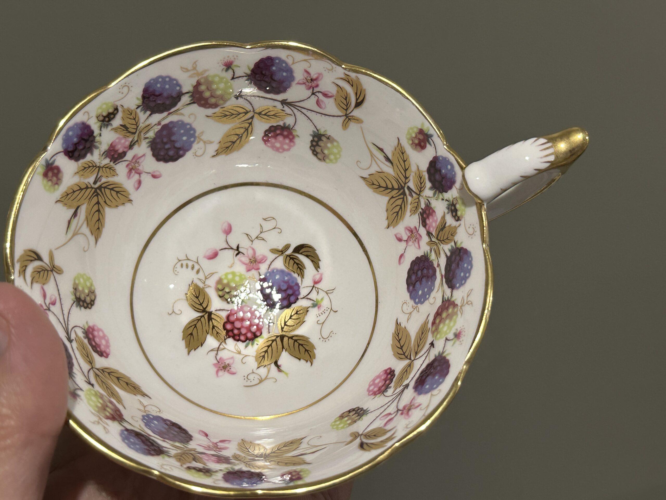 Royal Stafford Richly Gilt Golden Bramble 5pc Dinner Place Setting For One - Image 5